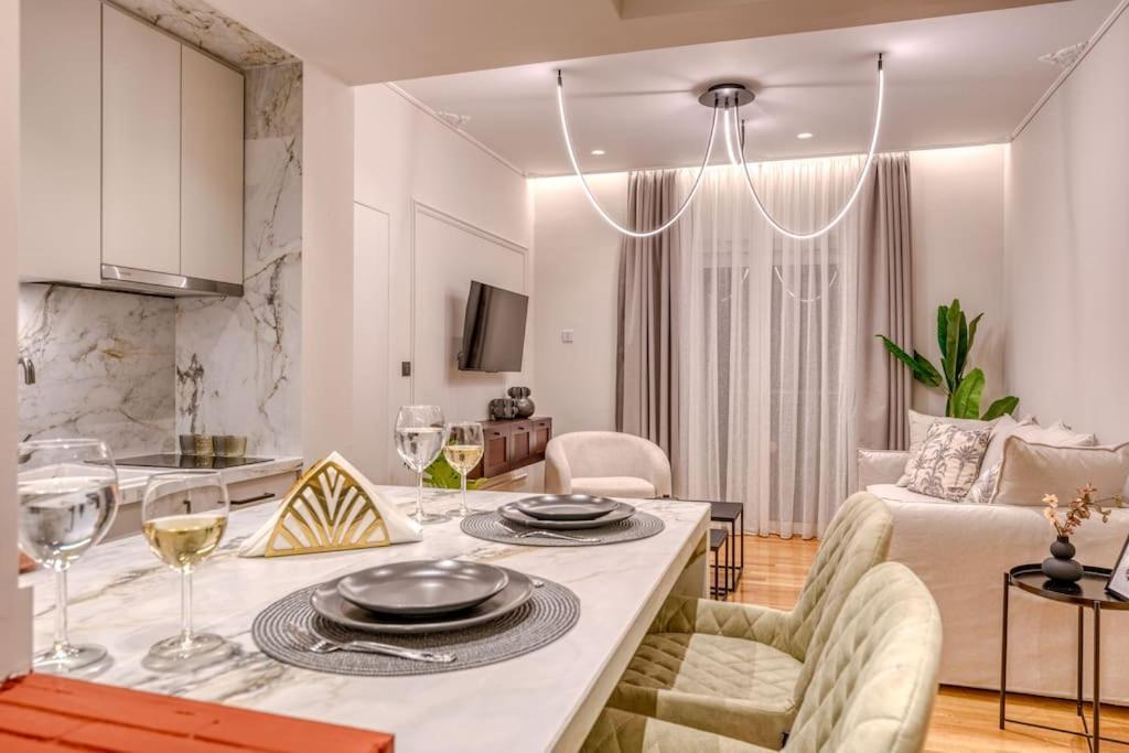 Luxury With Acropolis View Balcony And Jacuzzi 雅典