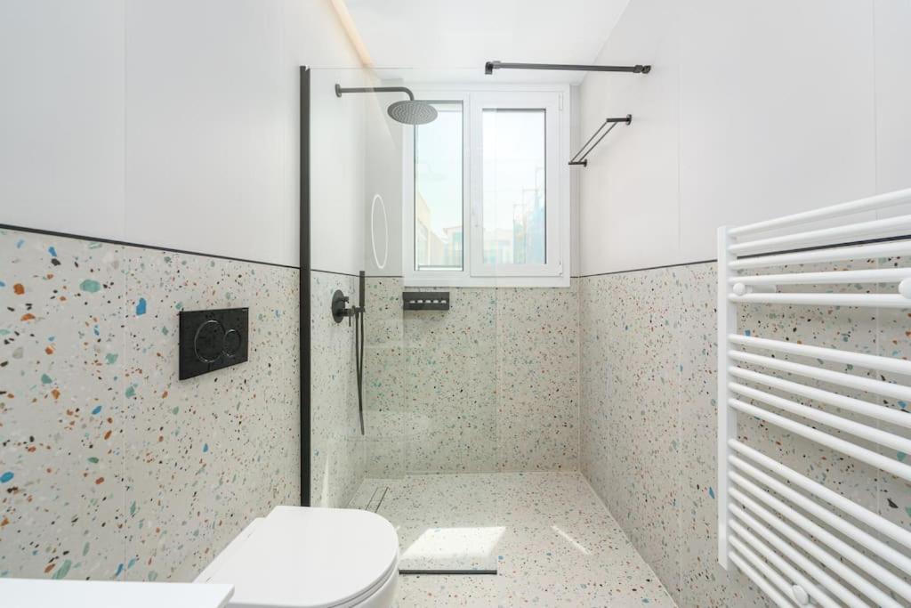 Apartment Luxury With Acropolis View Balcony And Jacuzzi